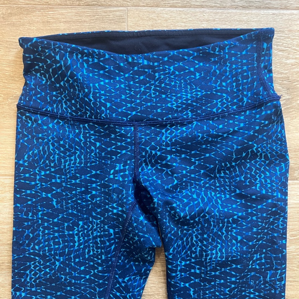 Lululemon Blue Snake Print Leggings